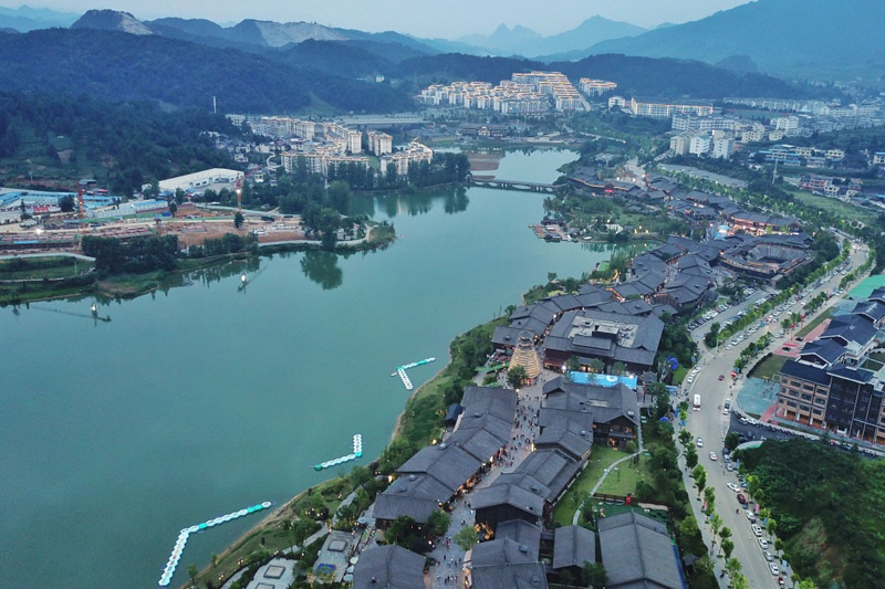 旅游小镇助力脱贫攻坚